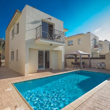 Antonia * Protaras
