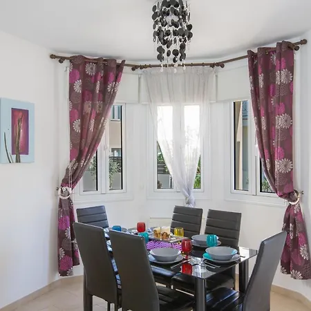 Villa Antonia *
