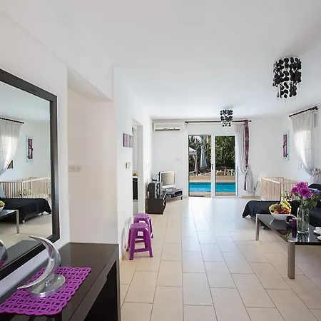 Villa Antonia Protaras