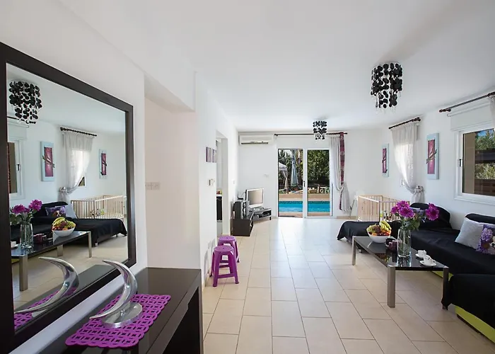 Villa Antonia Protaras